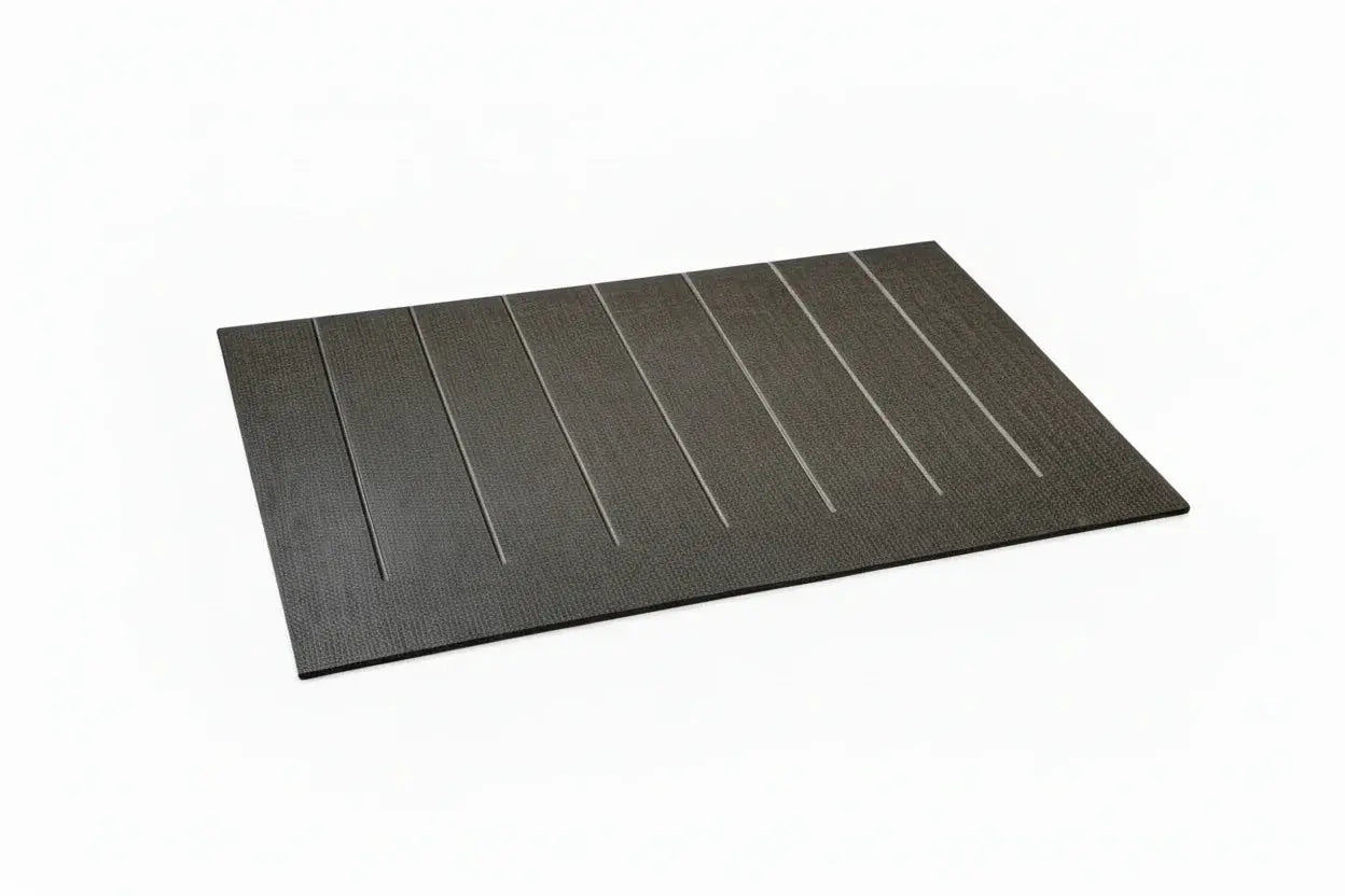 Holzrost Hundebox – Passgenau & stabil als Alternative zur Gummi-Liegematte iljoke